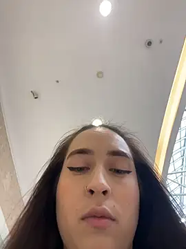 Snapshot of Holly_Play chatting on 10/23/25, 09:19 Holly Play online show from 10/23/25, 09:19