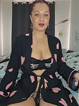 Chaudesquirt online show from 11/14/25, 03:00