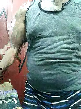 Snapshot of ShelfyOfferer chatting on 10/09/25, 06:50 ShelfyOfferer online show from 10/09/25, 06:50