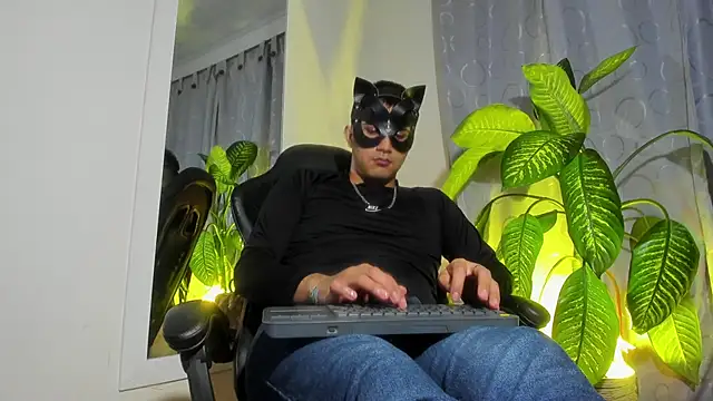 Chris Maddox online show from 01/22/25, 04:34