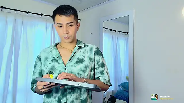 Chris Maddox online show from 11/06/25, 06:42