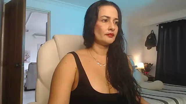 Snapshot of lucy_diiaz chatting on 09/17/25, 08:10 lucy diiaz online show from 09/17/25, 08:10