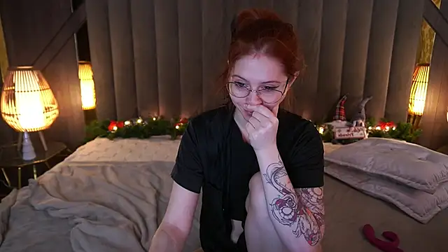 Snapshot of Sasha_Exclusive chatting on 12/23/24, 03:33 Sasha Exclusive online show from 12/23/24, 03:33