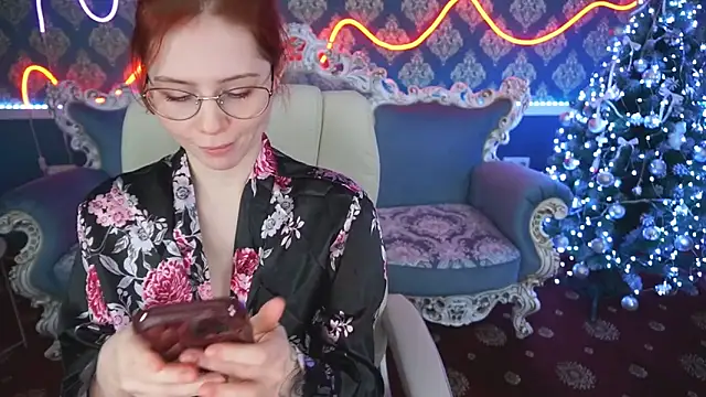 Snapshot of Sasha_Exclusive chatting on 01/05/25, 08:42 Sasha Exclusive online show from 01/05/25, 08:42