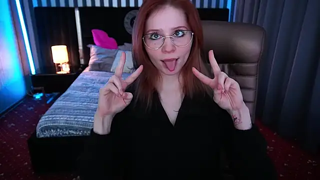 Snapshot of Sasha_Exclusive chatting on 01/16/25, 07:17 Sasha Exclusive online show from 01/16/25, 07:17