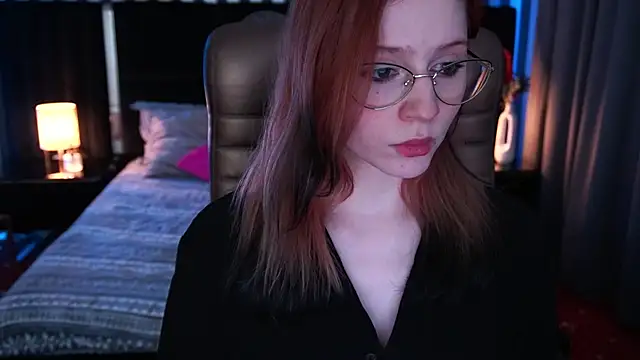 Snapshot of Sasha_Exclusive chatting on 01/16/25, 10:21 Sasha Exclusive online show from 01/16/25, 10:21