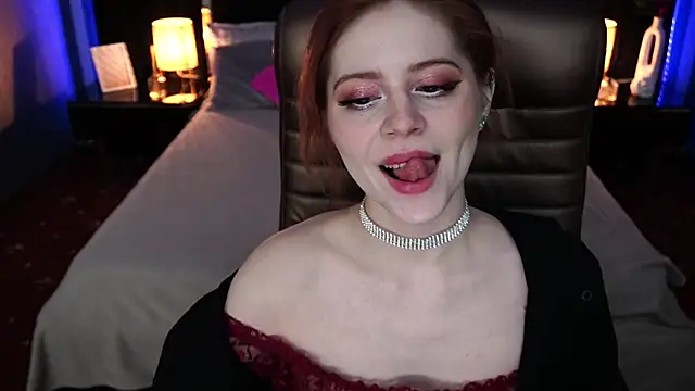 Snapshot of Sasha_Exclusive chatting on 02/05/25, 08:04 Sasha Exclusive online show from 02/05/25, 08:04