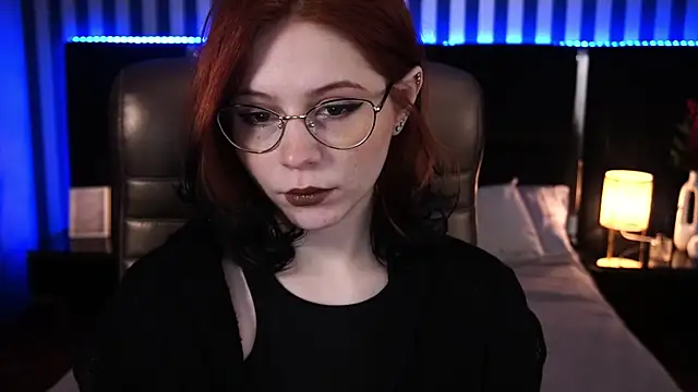 Snapshot of Sasha_Exclusive chatting on 02/23/25, 08:22 Sasha Exclusive online show from 02/23/25, 08:22
