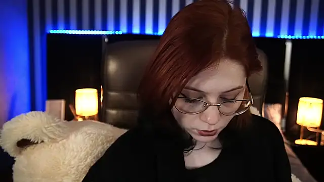 Snapshot of Sasha_Exclusive chatting on 02/24/25, 03:33 Sasha Exclusive online show from 02/24/25, 03:33