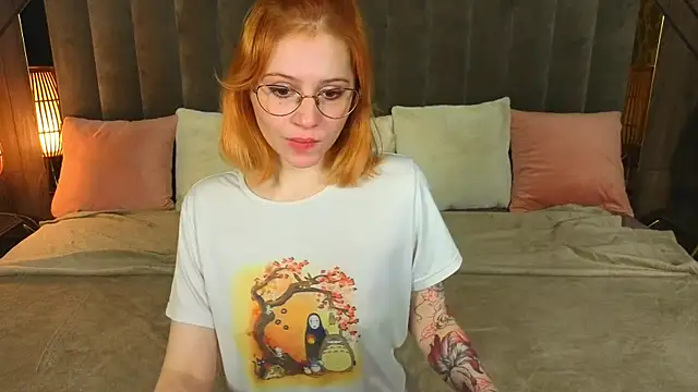 Snapshot of Sasha_Exclusive chatting on 09/13/25, 06:13 Sasha Exclusive online show from 09/13/25, 06:13