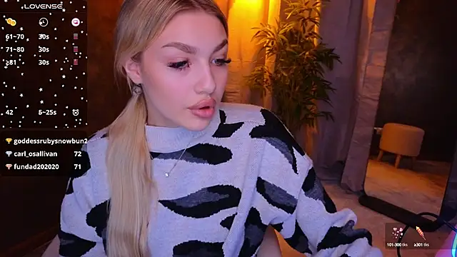 Snapshot of Ella_Milla chatting on 01/21/25, 08:41 Ella Milla online show from 01/21/25, 08:41