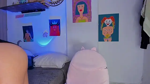 azumi cutiepie  online show from 12/23/24, 10:12