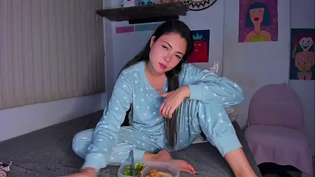 azumi cutiepie  online show from 02/18/25, 10:36