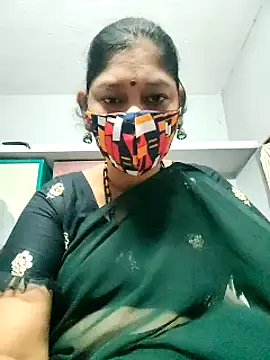 Snapshot of Bangarupapa chatting on 12/24/24, 01:06 Bangarupapa online show from 12/24/24, 01:06