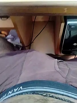 Tamilandteluguboy14 online show from 10/17/25, 06:38