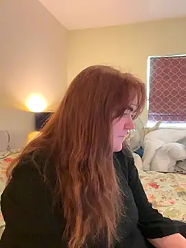 Snapshot of curvy-milf-abbie chatting on 12/03/24, 01:10 curvy-milf-abbie online show from 12/03/24, 01:10