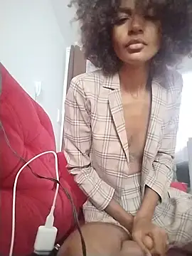 Snapshot of Emanuelle_manu chatting on 12/16/24, 12:16 Emanuelle manu online show from 12/16/24, 12:16