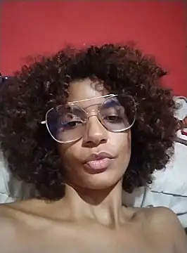 Snapshot of Emanuelle_manu chatting on 01/14/25, 03:11 Emanuelle manu online show from 01/14/25, 03:11