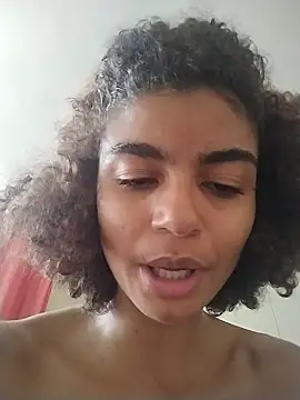 Snapshot of Emanuelle_manu chatting on 01/26/25, 11:39 Emanuelle manu online show from 01/26/25, 11:39