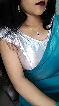 Snapshot of karishma chatting on 12/24/24, 02:32 karishma online show from 12/24/24, 02:32