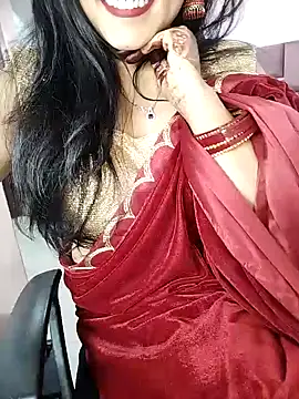 Snapshot of karishma chatting on 12/25/24, 07:02 karishma online show from 12/25/24, 07:02