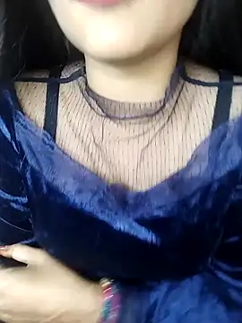 Snapshot of karishma chatting on 12/31/24, 03:53 karishma online show from 12/31/24, 03:53
