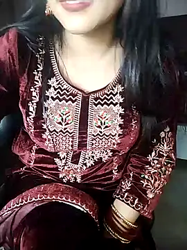 Snapshot of karishma chatting on 01/01/25, 09:31 karishma online show from 01/01/25, 09:31