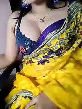 Snapshot of karishma chatting on 03/20/25, 04:53 karishma online show from 03/20/25, 04:53