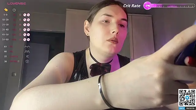 Maria Bowie online show from 10/26/25, 07:47