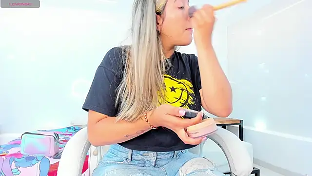 julietha taylor online show from 02/24/25, 02:19