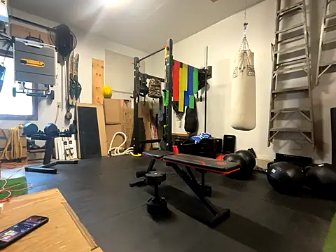 Snapshot of MissSwitch chatting on 12/04/24, 06:28 MissSwitch online show from 12/04/24, 06:28