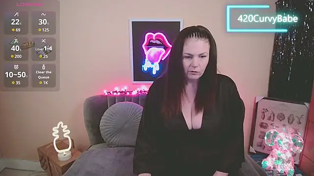 Snapshot of 420Curvybabe chatting on 01/28/25, 09:29 420Curvybabe online show from 01/28/25, 09:29