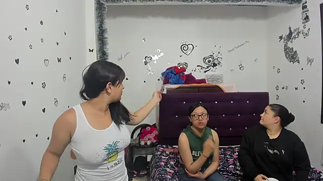 Luna Star Sl online show from 01/16/25, 12:20