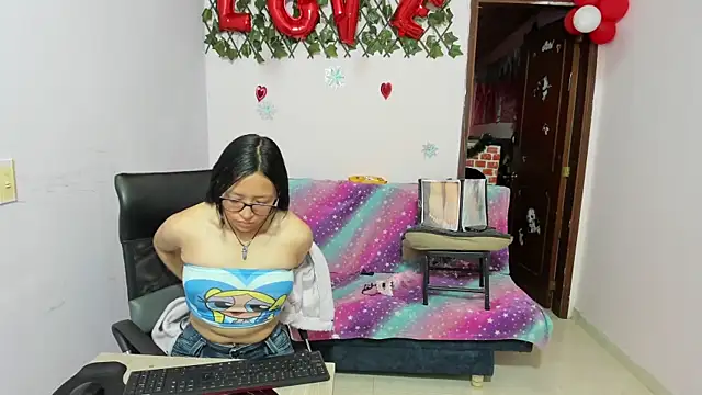 Luna Star Sl online show from 03/12/25, 12:36
