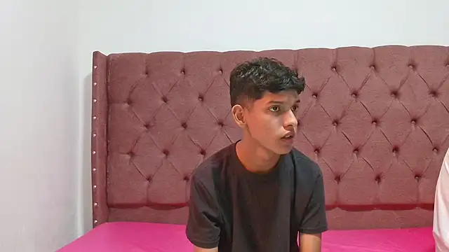 boys yourparty online show from 03/05/25, 01:39