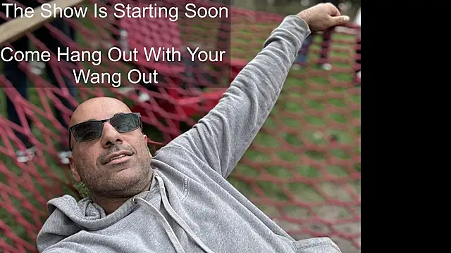 bear russian hunk online show from 10/17/25, 12:19