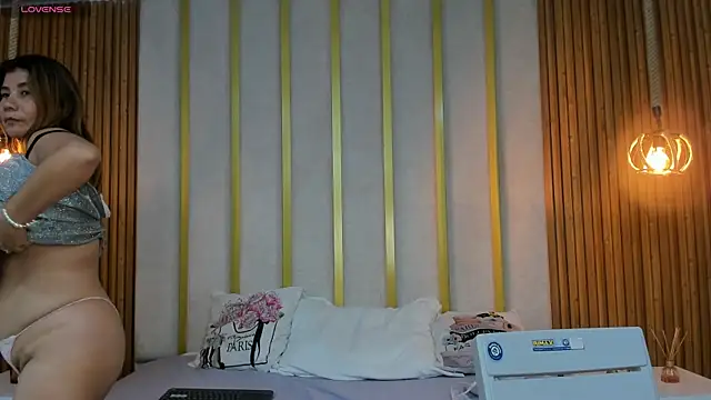 love mommy online show from 03/09/25, 08:51