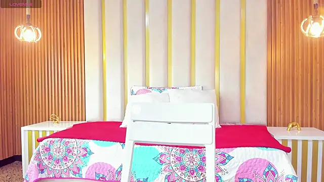 love mommy online show from 09/23/25, 06:44