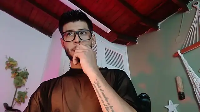 Colby brown03 online show from 11/15/25, 08:38