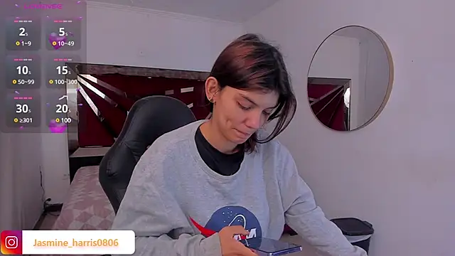 Snapshot of JasmineHarris chatting on 02/19/25, 11:28 JasmineHarris online show from 02/19/25, 11:28