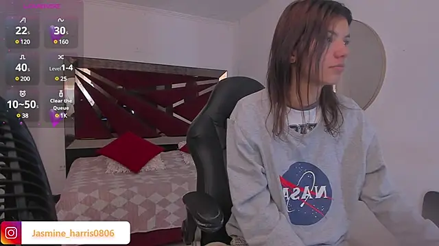 Snapshot of JasmineHarris chatting on 02/20/25, 11:42 JasmineHarris online show from 02/20/25, 11:42
