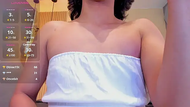 Snapshot of HOTTY_RED_ chatting on 02/06/25, 05:40 HOTTY RED online show from 02/06/25, 05:40