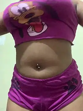 Snapshot of nanaypretinha chatting on 12/18/24, 02:53 nanaypretinha online show from 12/18/24, 02:53
