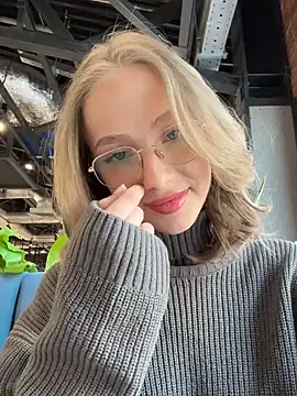 CaseyStar online show from 02/23/25, 09:22