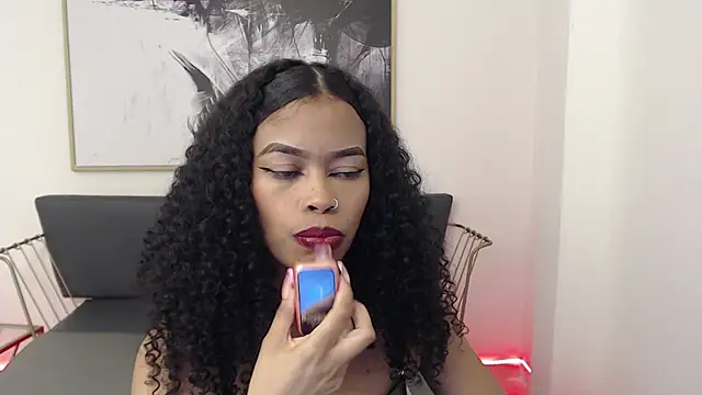 Snapshot of Shenna_brunette_ chatting on 12/09/24, 04:05 Shenna brunette online show from 12/09/24, 04:05