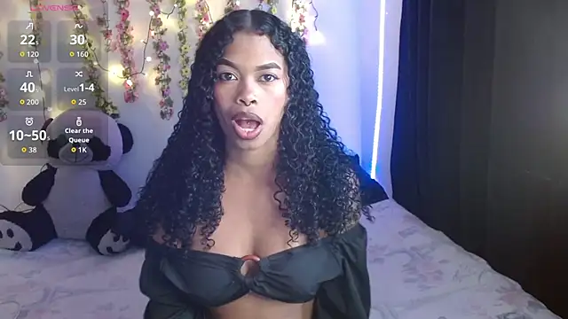 Snapshot of Shenna_brunette_ chatting on 09/22/25, 08:22 Shenna brunette online show from 09/22/25, 08:22
