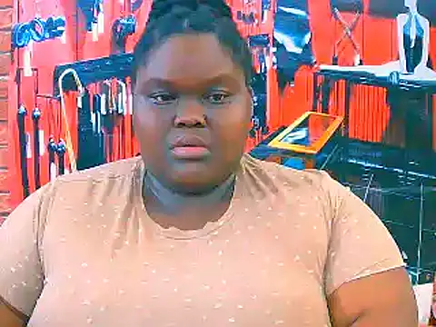 EbonyHotBuns online show from 11/18/25, 10:31