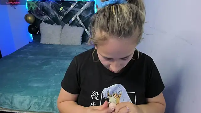 Dana martinezz online show from 10/22/25, 12:00