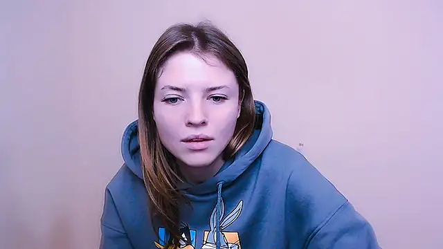 Snapshot of MissOliviaa_ chatting on 01/10/25, 04:30 MissOliviaa  online show from 01/10/25, 04:30