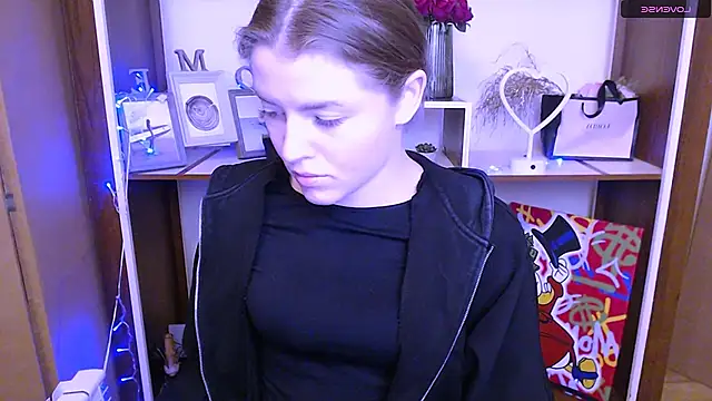 Snapshot of MissOliviaa_ chatting on 01/13/25, 12:13 MissOliviaa  online show from 01/13/25, 12:13